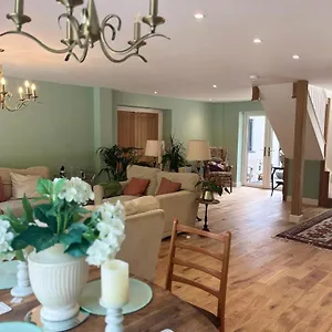 The Croft Cowbridge